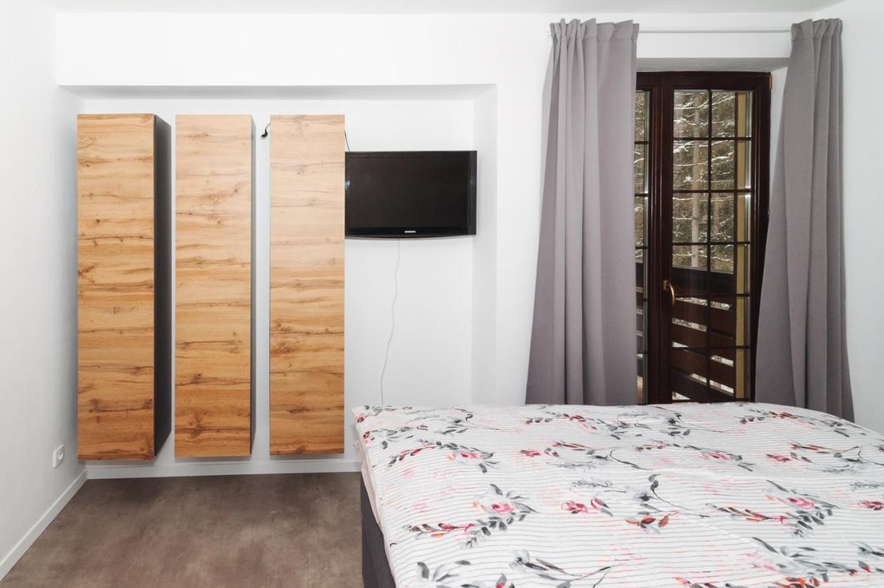 Vila Helena - Apartman Helena 16 Ruzomberok Luaran gambar